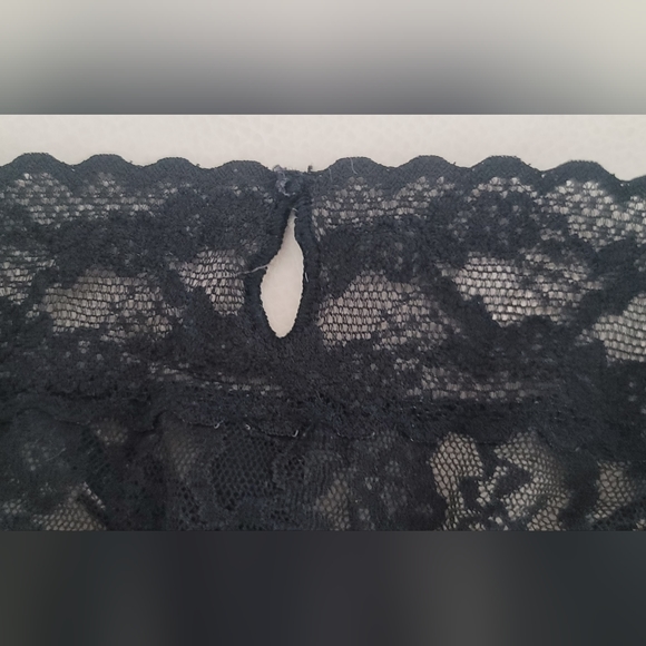 Victoria's Secret black hipster lacey panty set of 3 in size M. - Picture 8 of 8